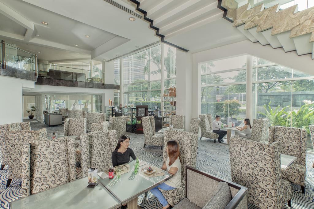 Acacia Hotel Manila Muntinlupa City Exteriör bild